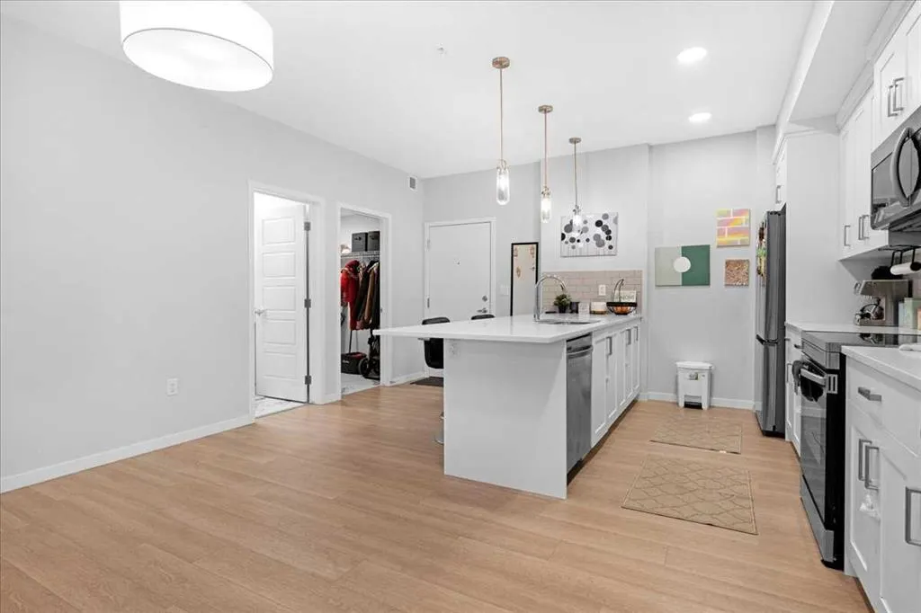 42 CRANBROOK Gardens SE, #2302