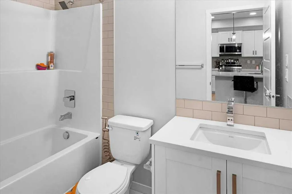 42 CRANBROOK Gardens SE, #2302