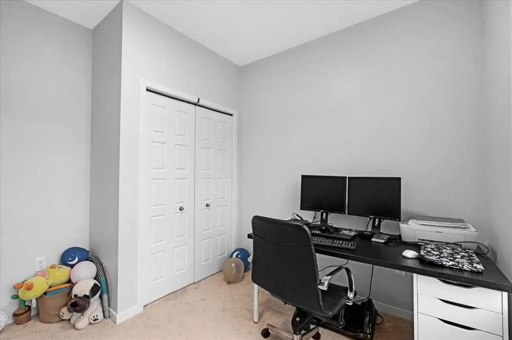 42 CRANBROOK Gardens SE, #2302