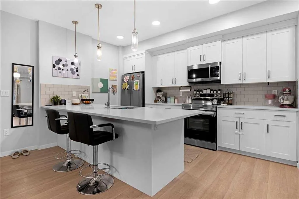 42 CRANBROOK Gardens SE, #2302