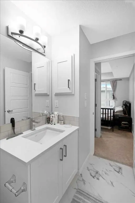 42 CRANBROOK Gardens SE, #2302