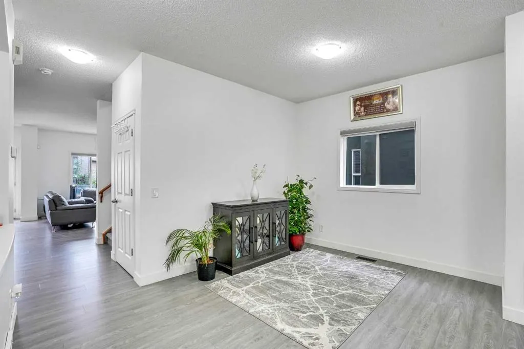 48 Saddleland Close NE