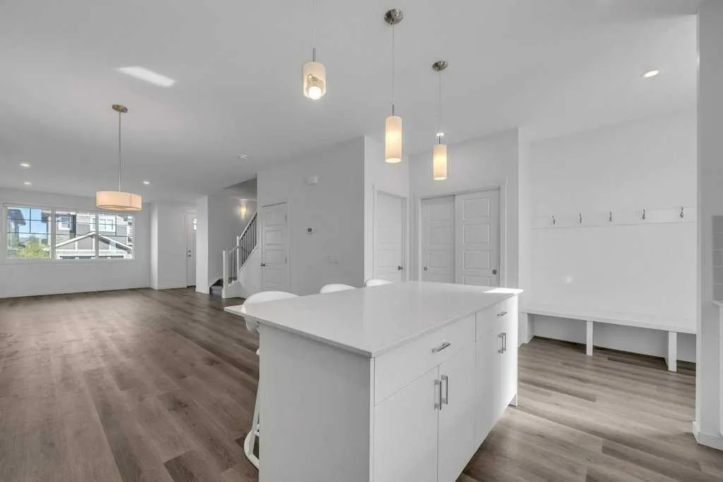 4 Birch Glen