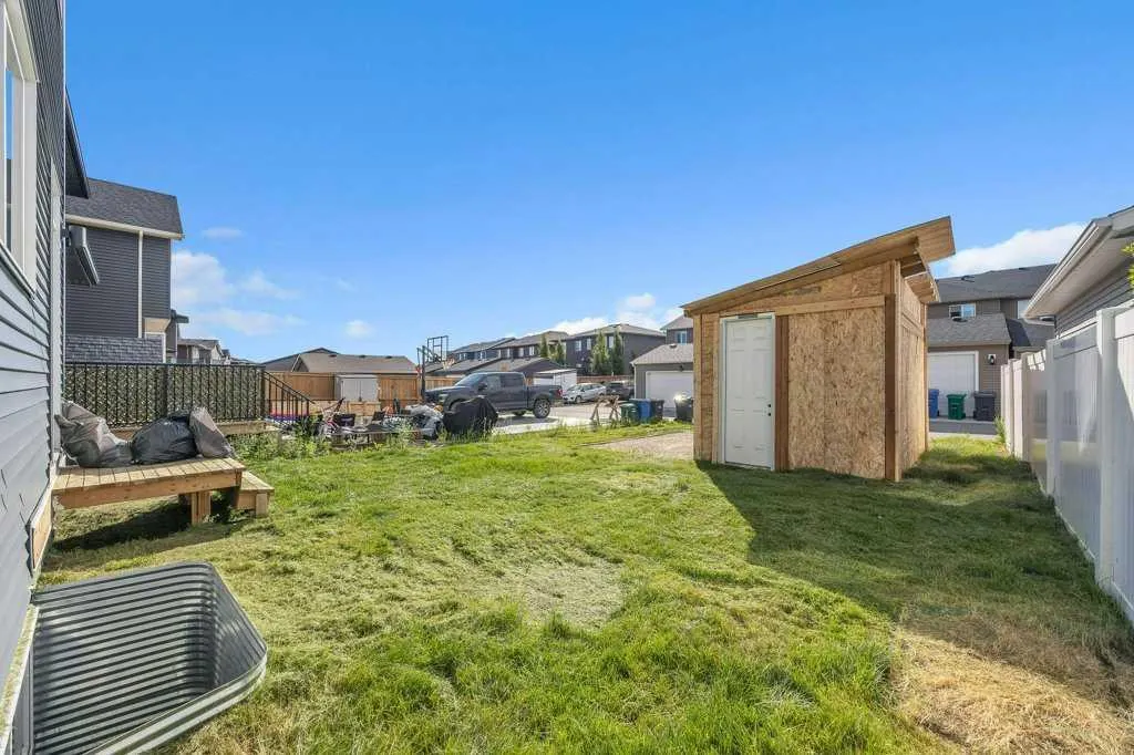 4 Birch Glen