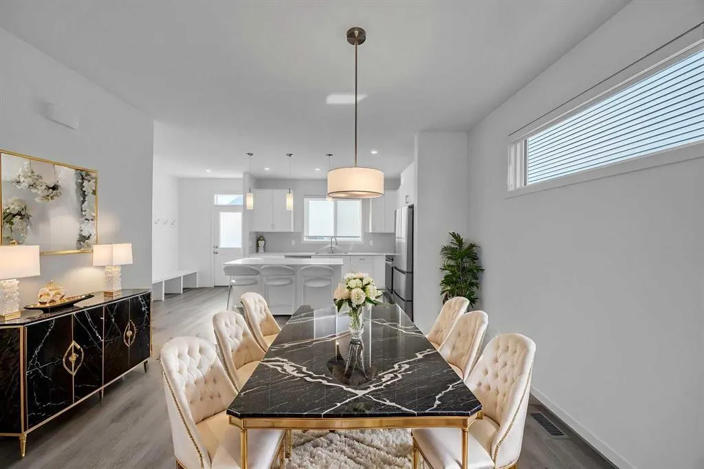 4 Birch Glen