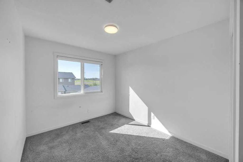 4 Birch Glen