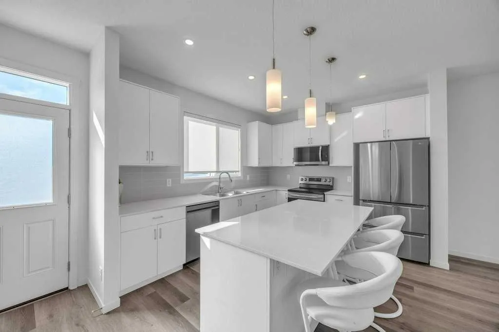 4 Birch Glen