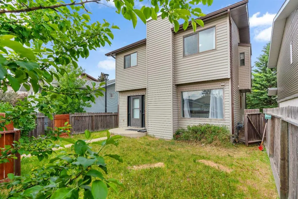 57 Falmere Way NE