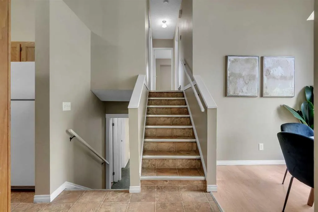 57 Falmere Way NE