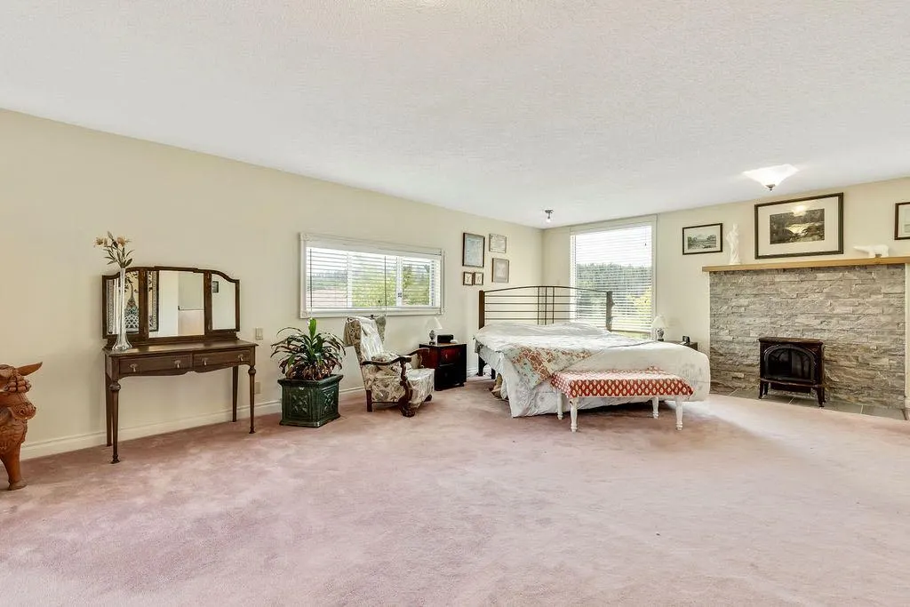 98 Saddle Road