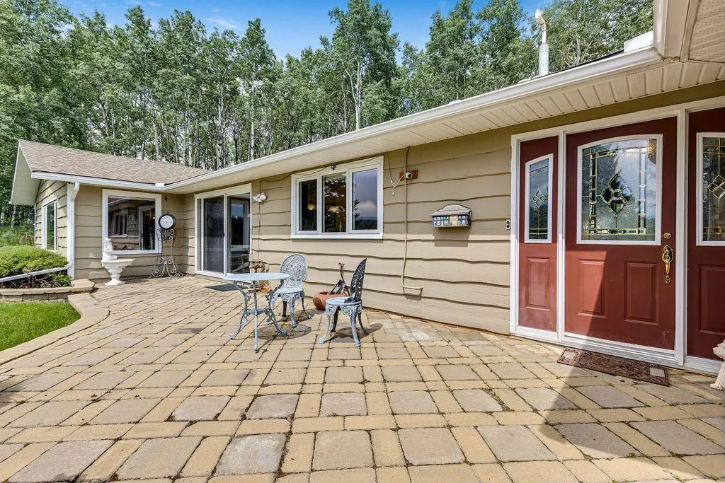 98 Saddle Road