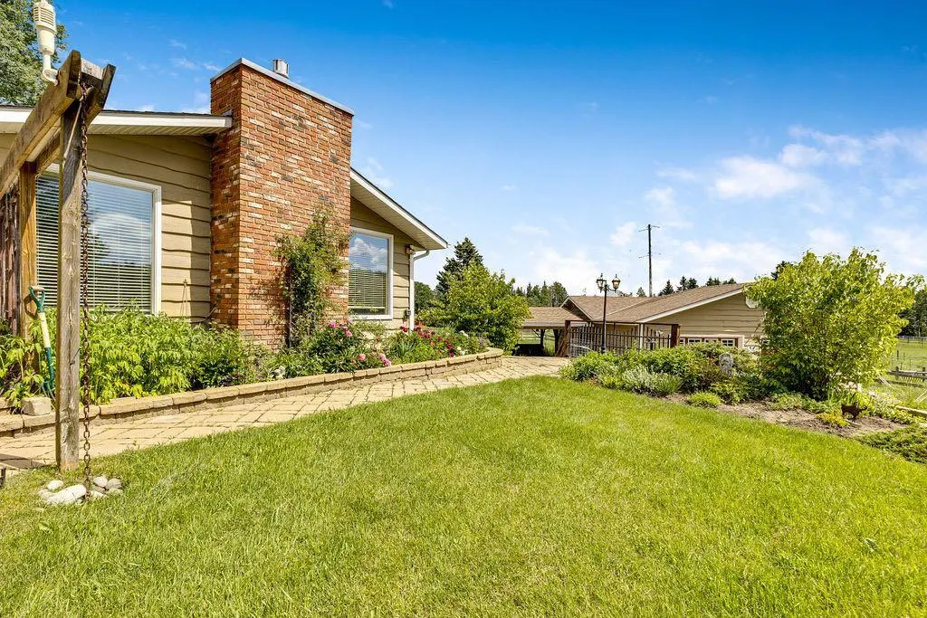 98 Saddle Road