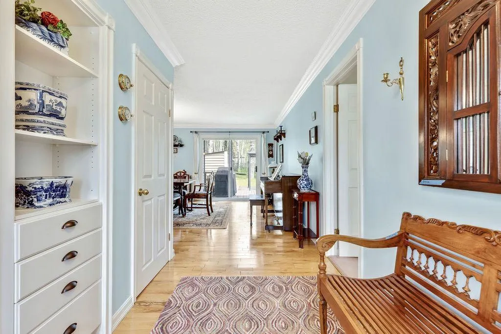 98 Saddle Road