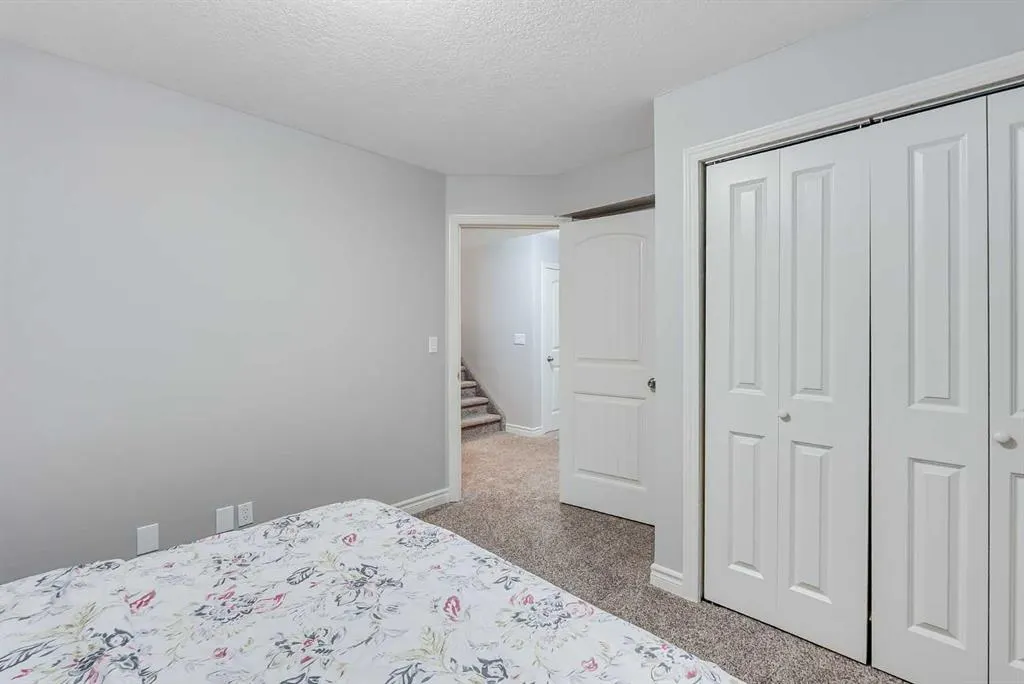 178 Baywater Rise SW