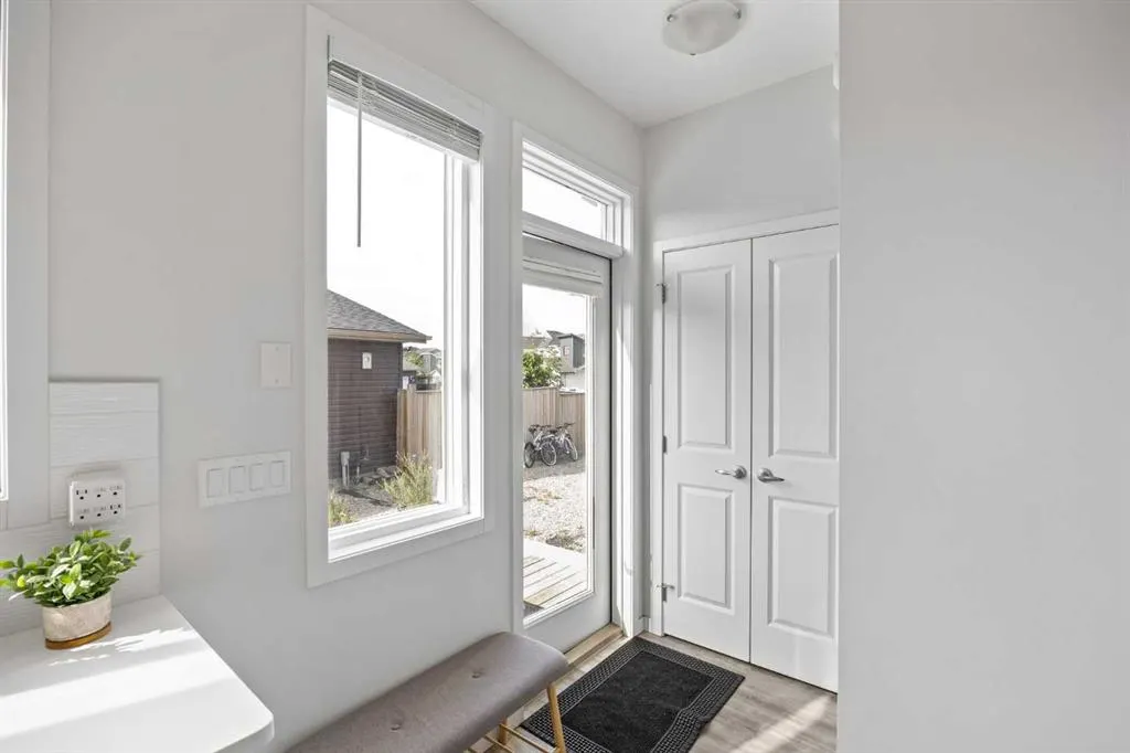 140 Seton Terrace SE