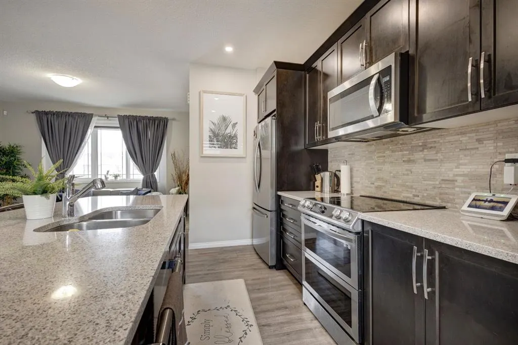 324 Carrington Way NW