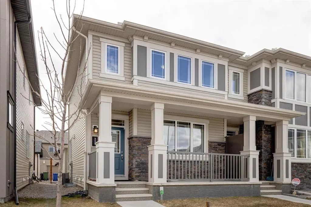 324 Carrington Way NW
