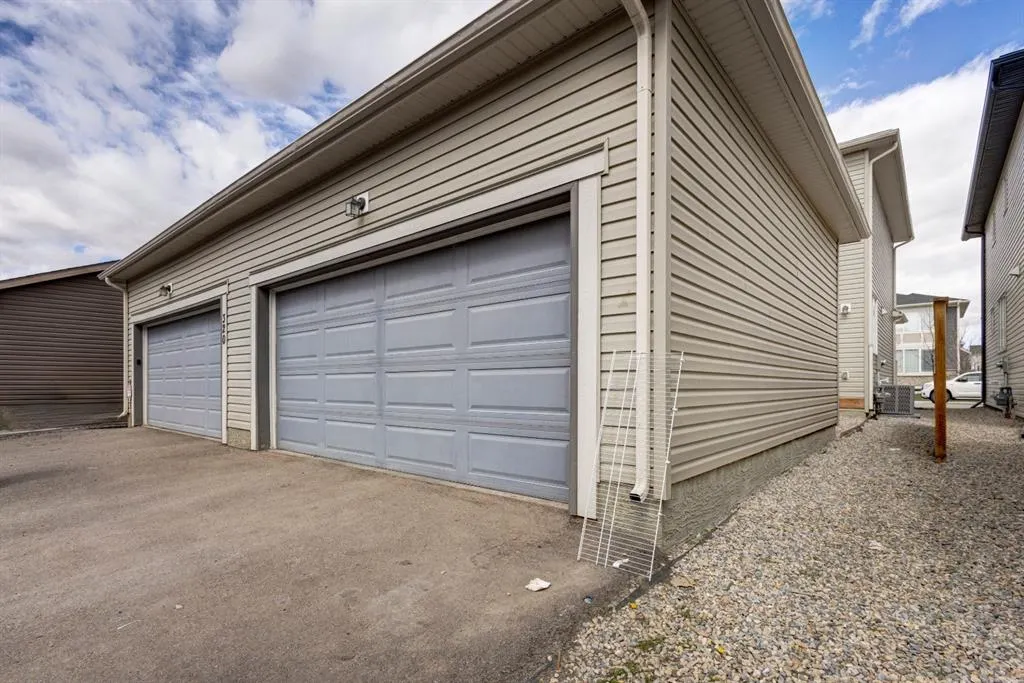 324 Carrington Way NW