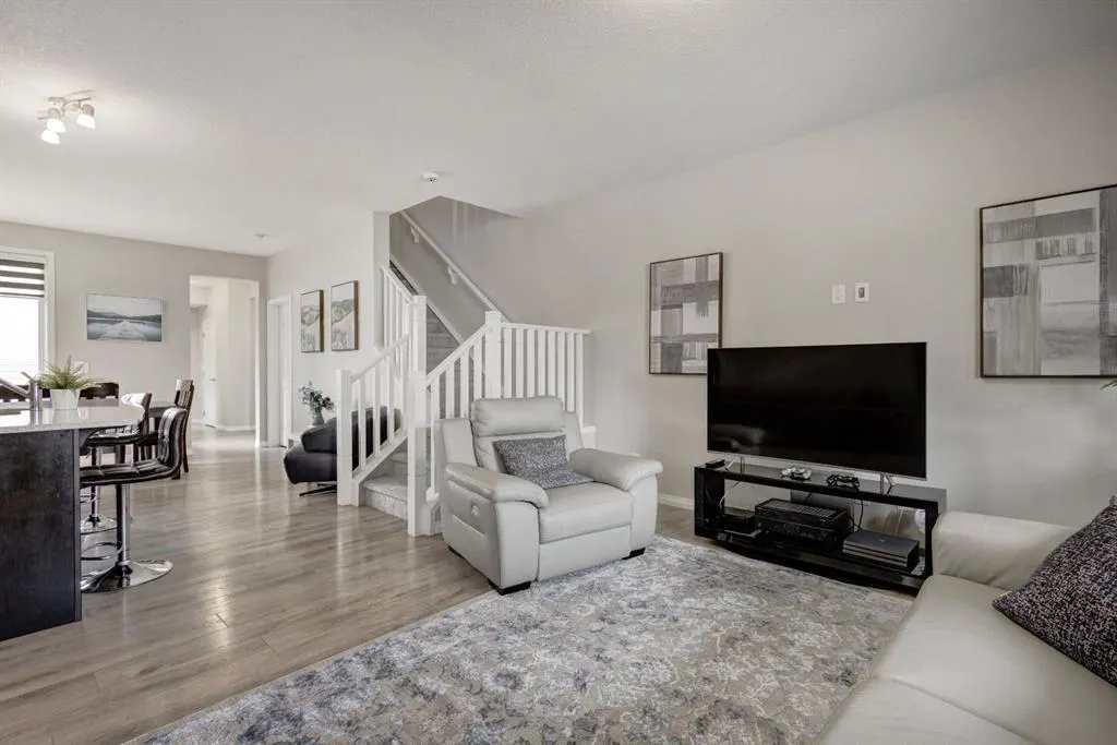 324 Carrington Way NW