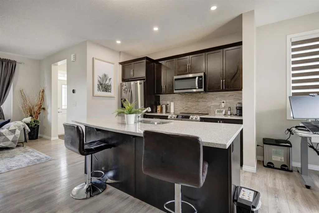 324 Carrington Way NW