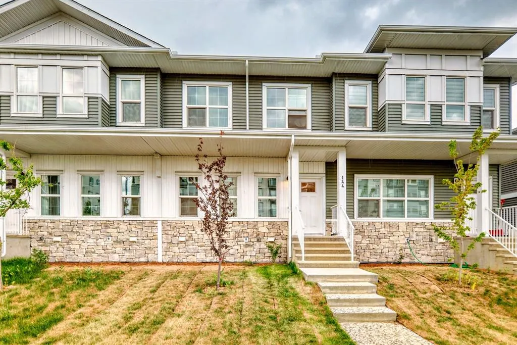 144 Merganser Drive W