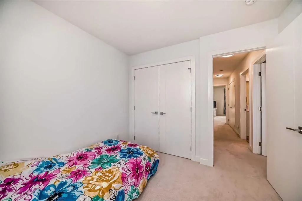 144 Merganser Drive W