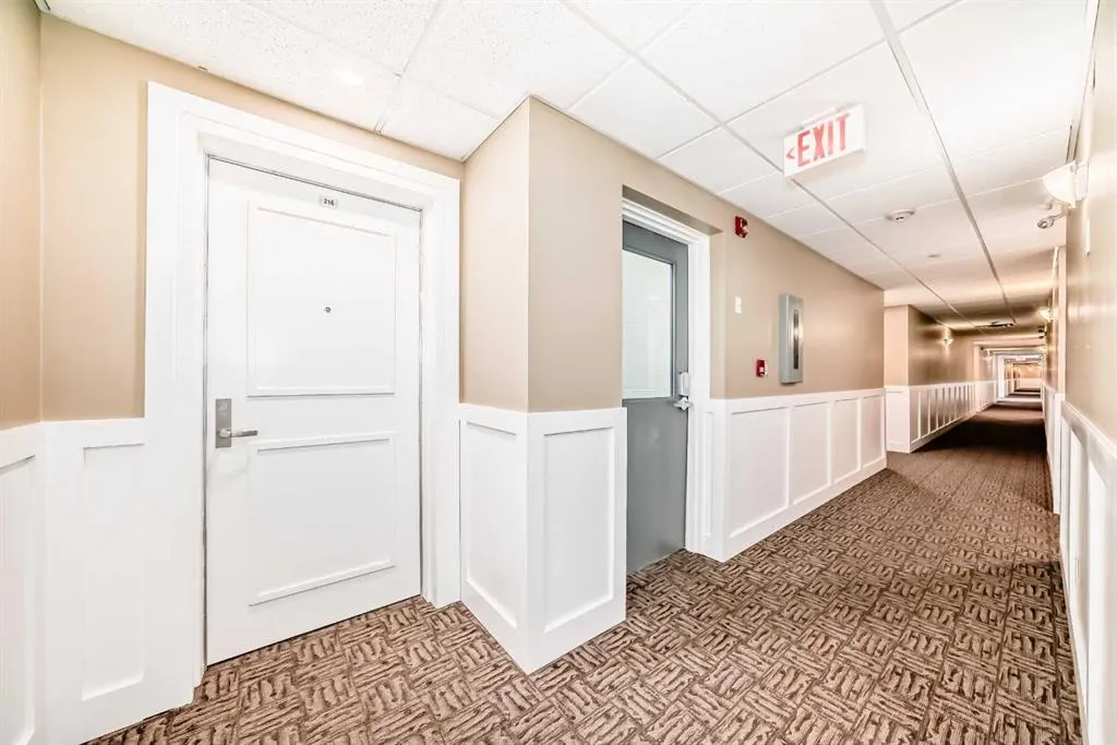 1005B Westmount Drive, #216