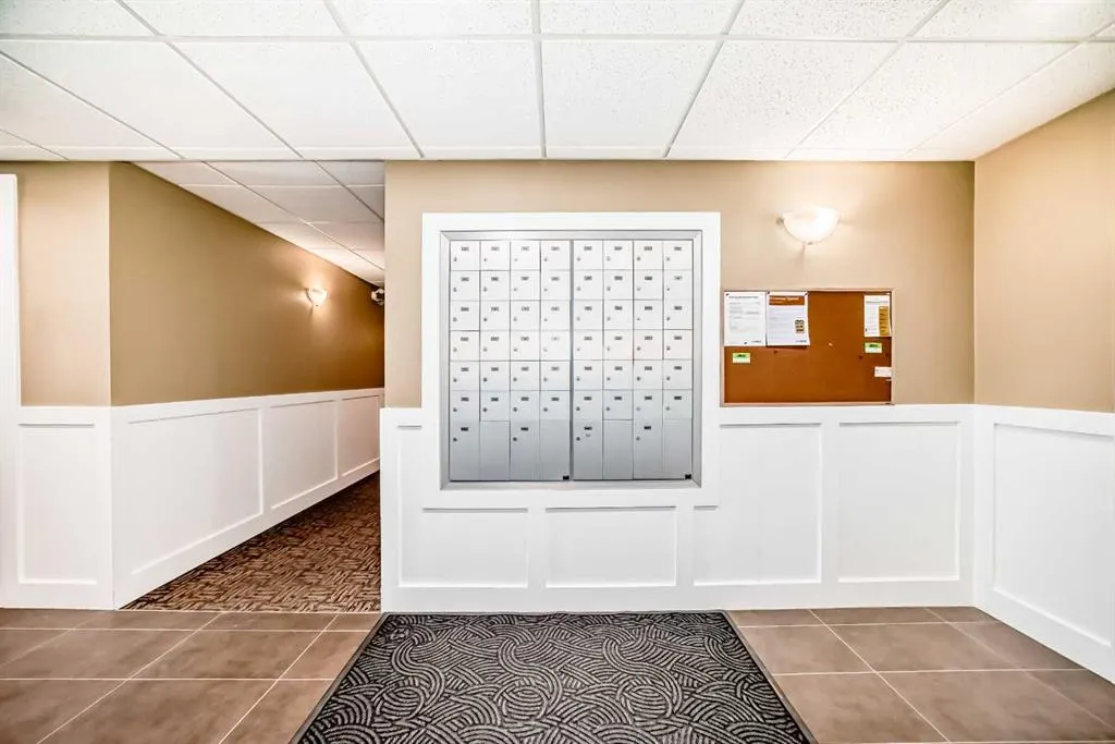 1005B Westmount Drive, #216