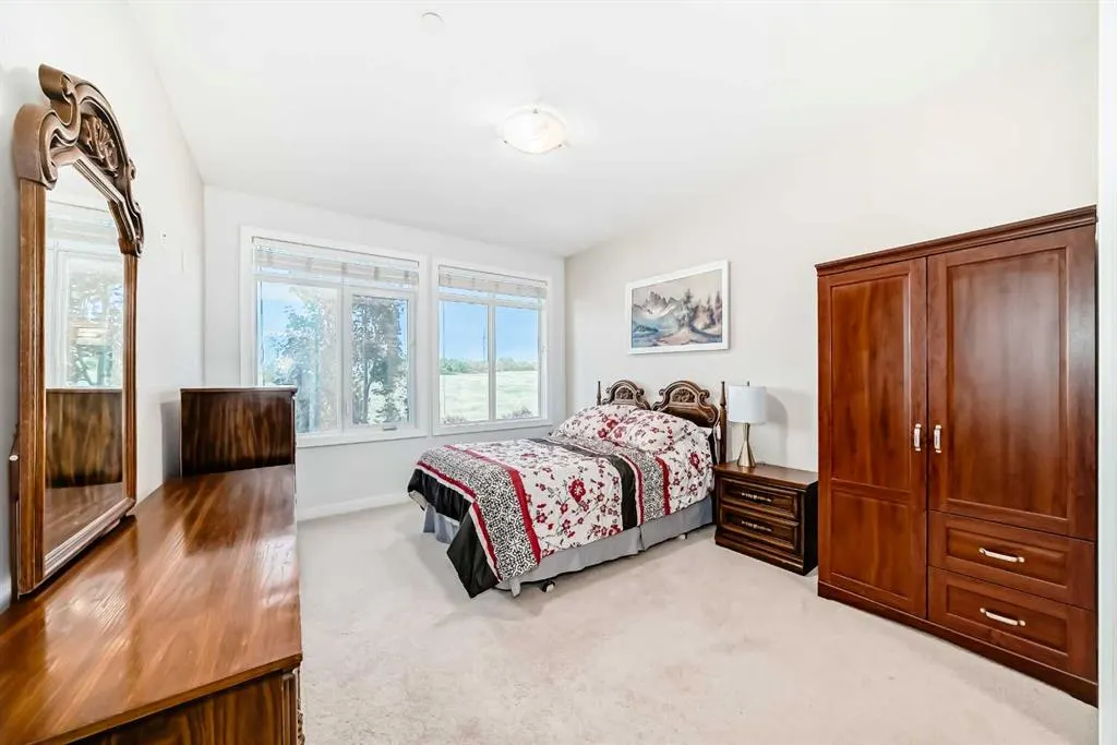 1005B Westmount Drive, #216