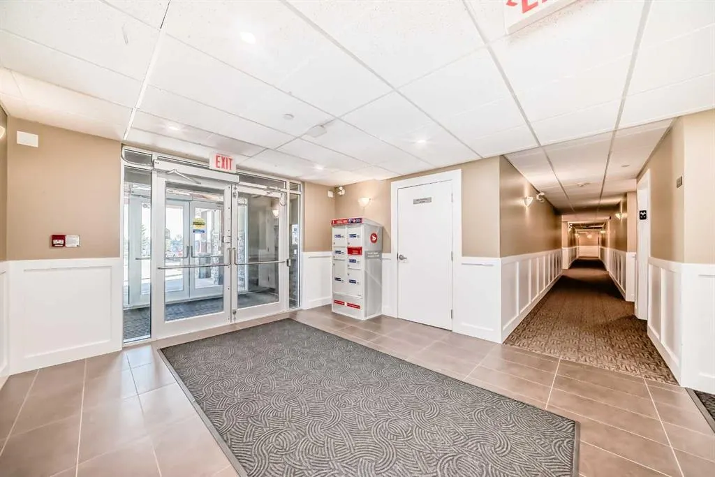 1005B Westmount Drive, #216