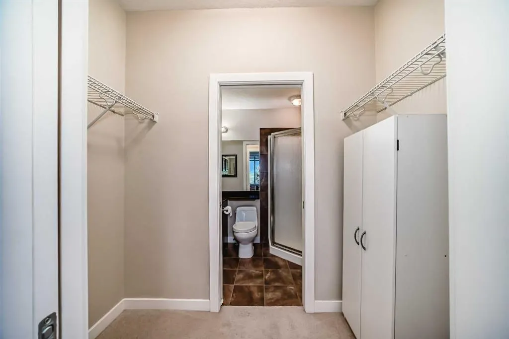 1005B Westmount Drive, #216