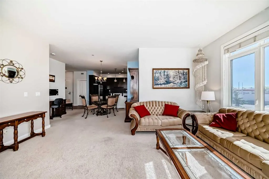 1005B Westmount Drive, #216
