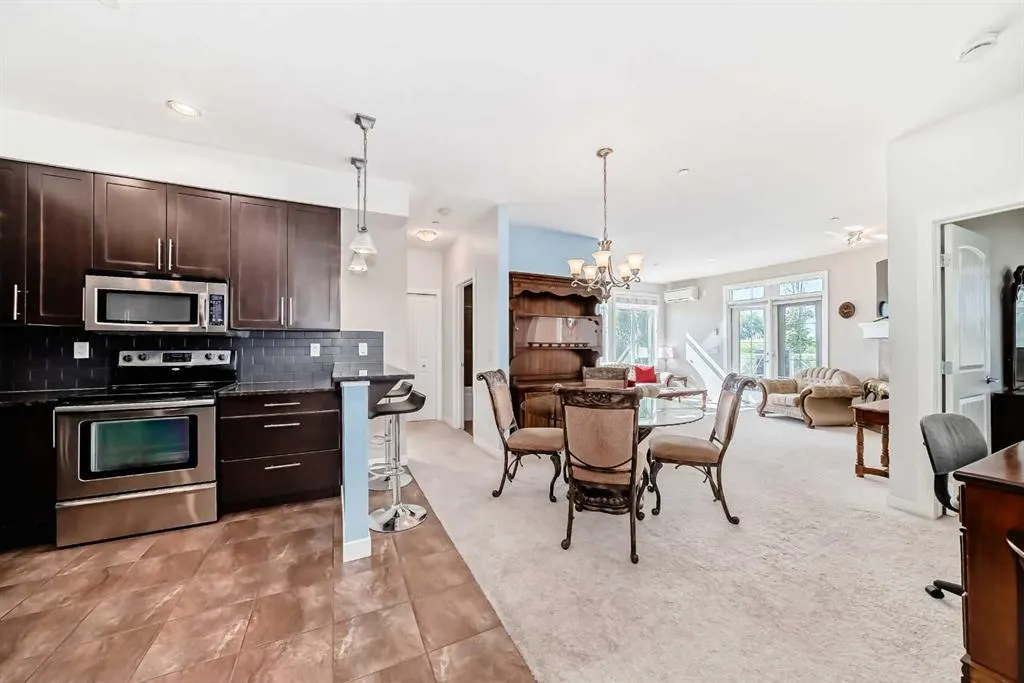 1005B Westmount Drive, #216