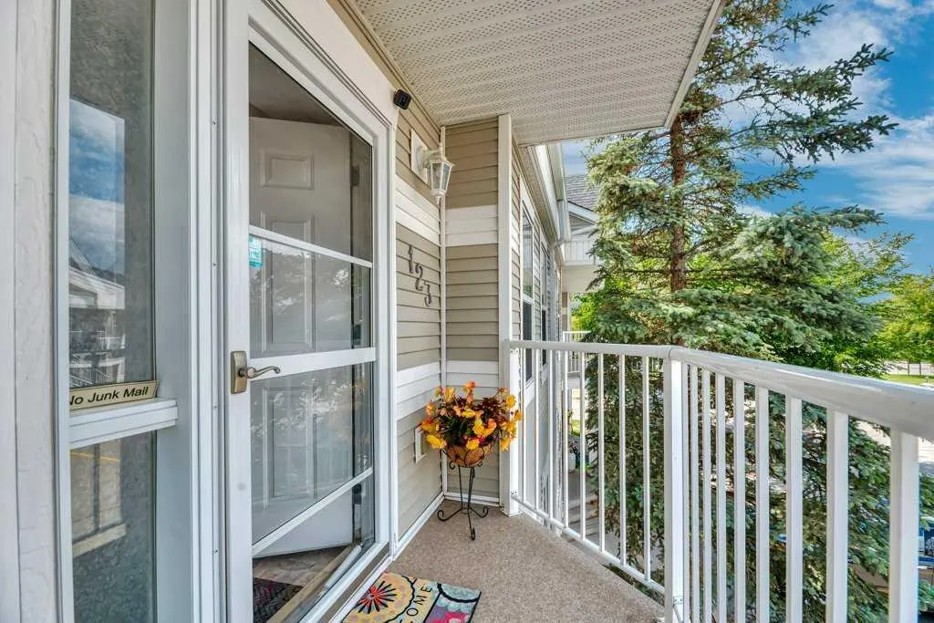 103 Strathaven Drive, #123