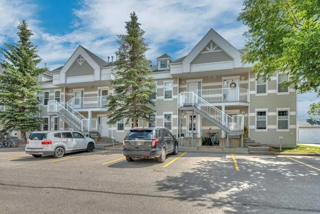 103 Strathaven Drive, #123