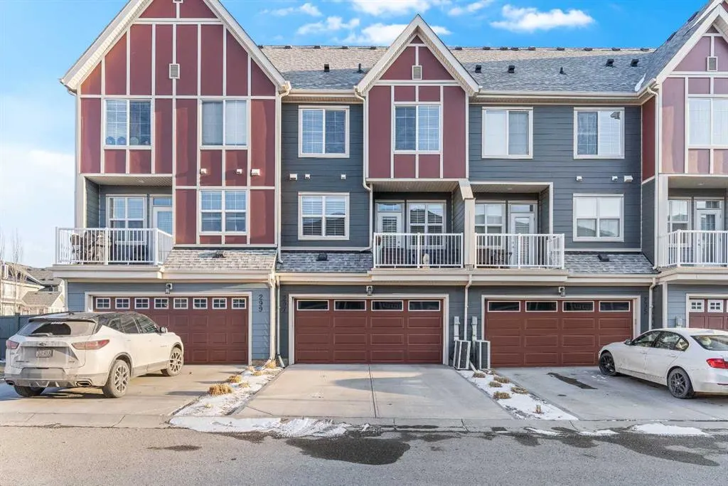 297 Mahogany Boulevard SE