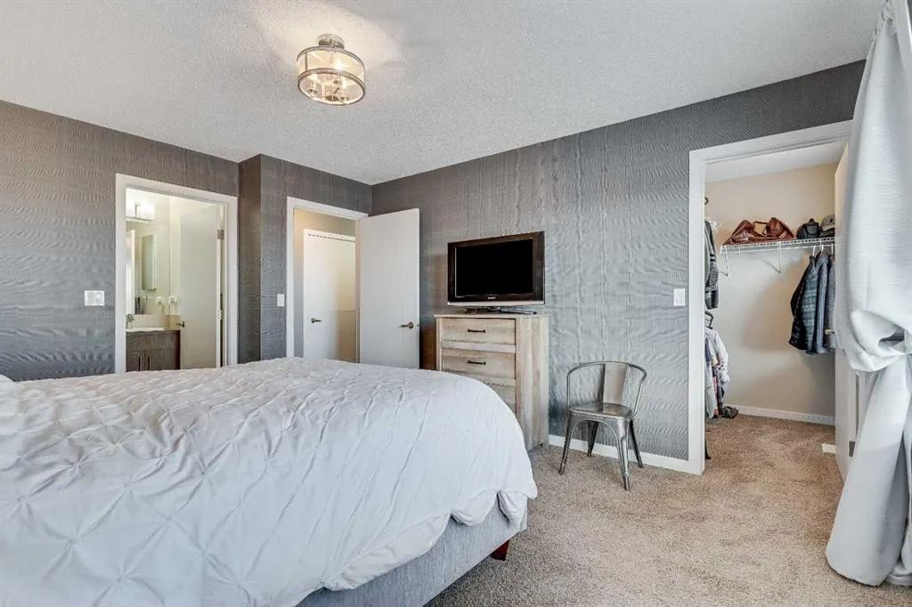297 Mahogany Boulevard SE