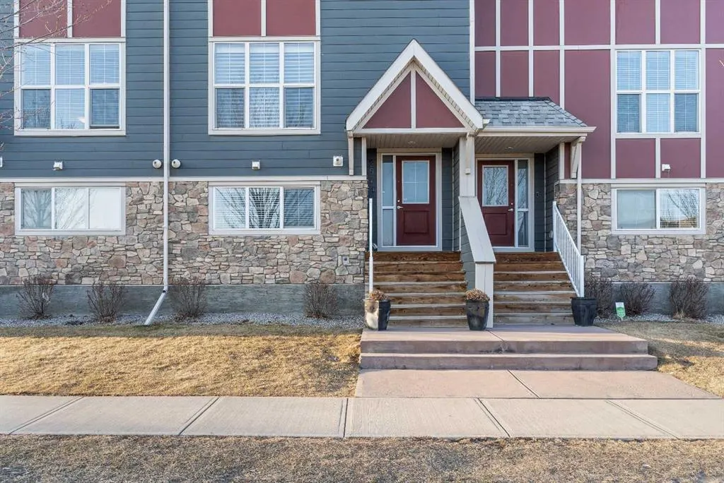 297 Mahogany Boulevard SE