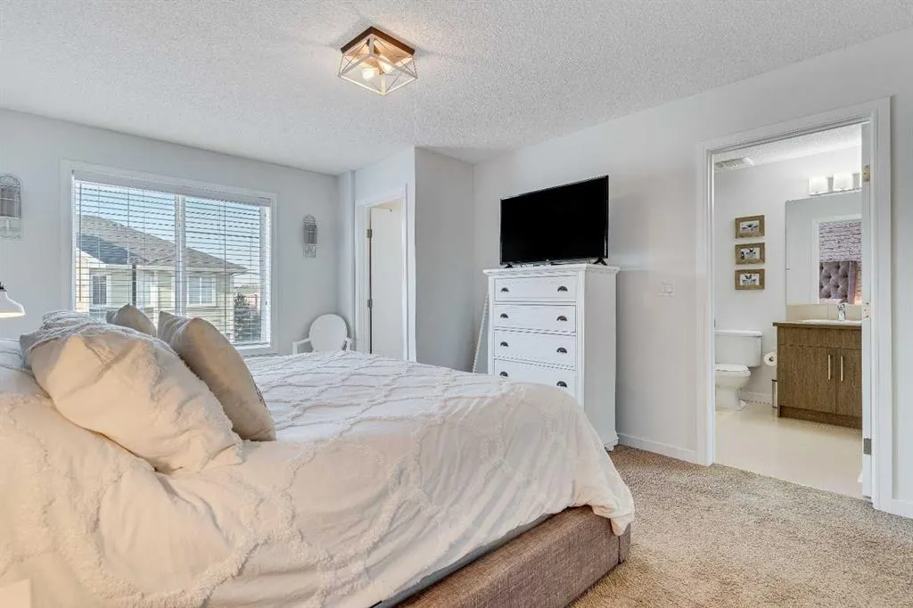 297 Mahogany Boulevard SE