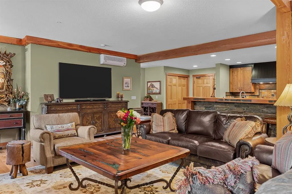 104 Armstrong Place, #210