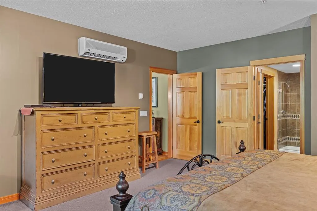 104 Armstrong Place, #210