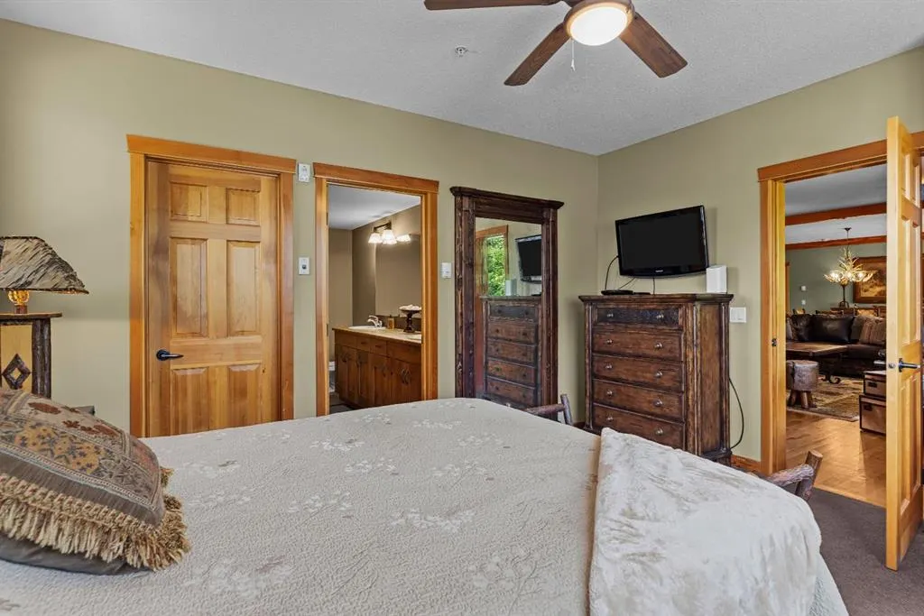 104 Armstrong Place, #210