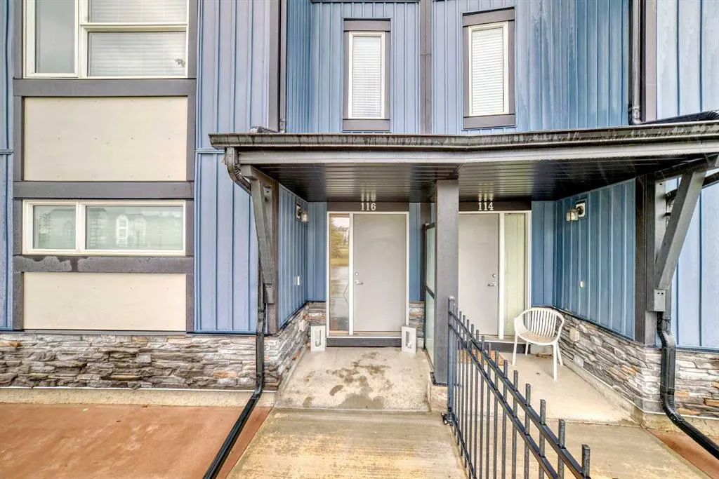 116 Evanscrest Manor NW
