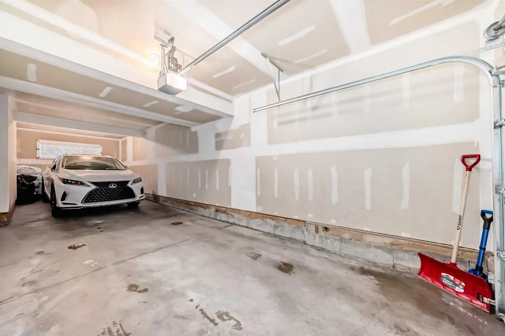 116 Evanscrest Manor NW
