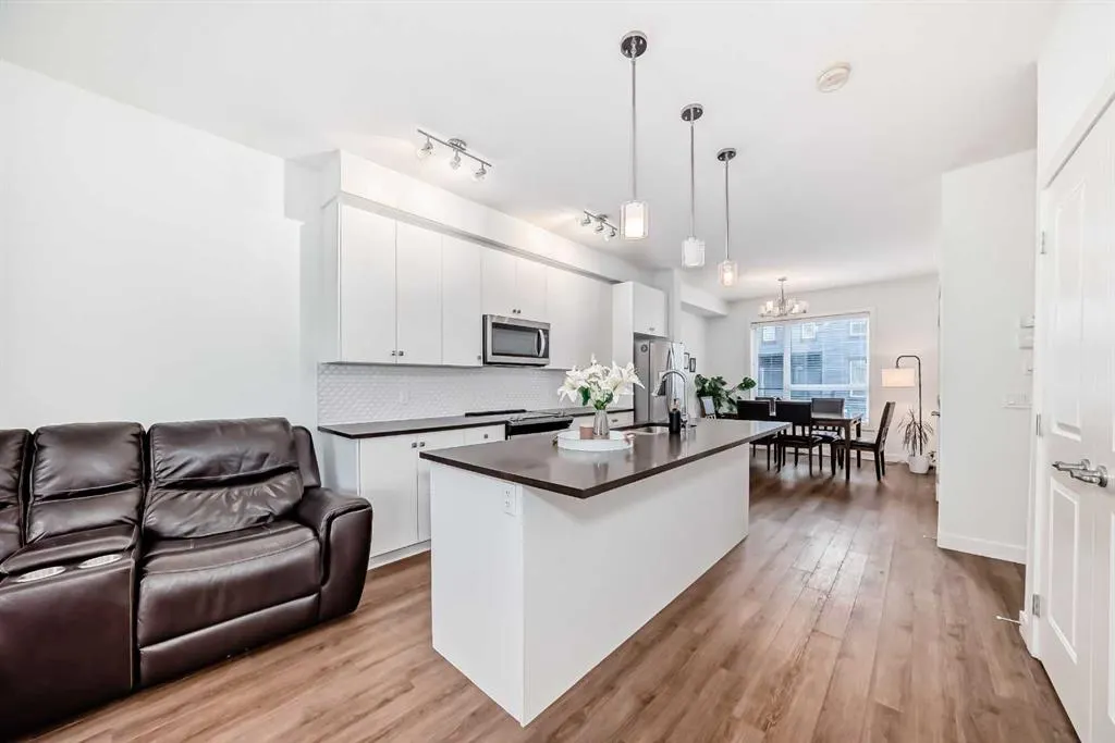 116 Evanscrest Manor NW