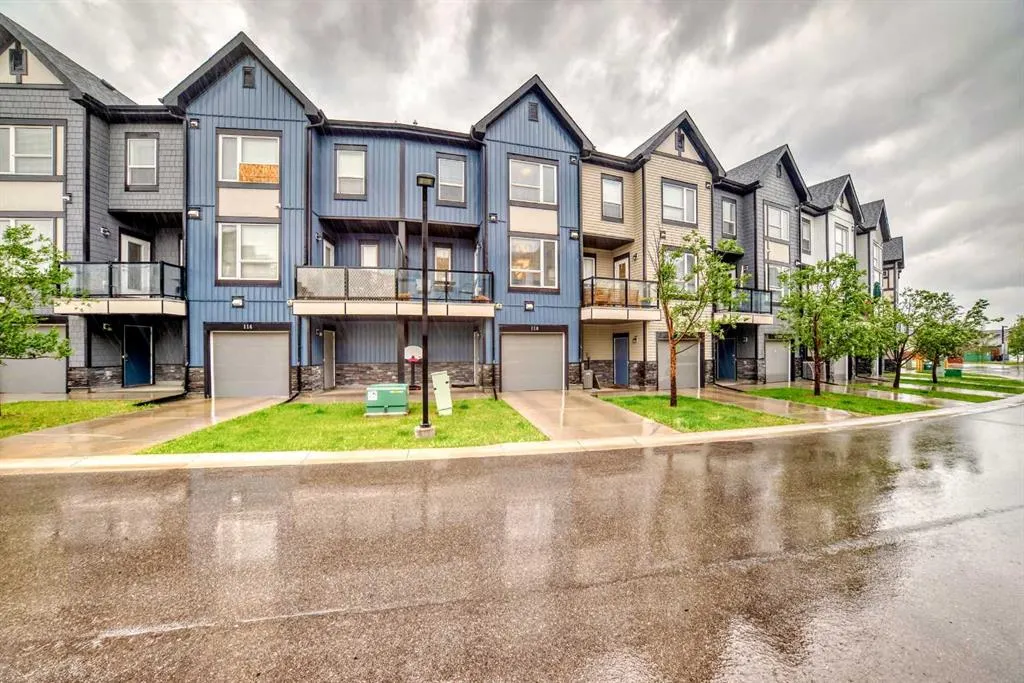 116 Evanscrest Manor NW