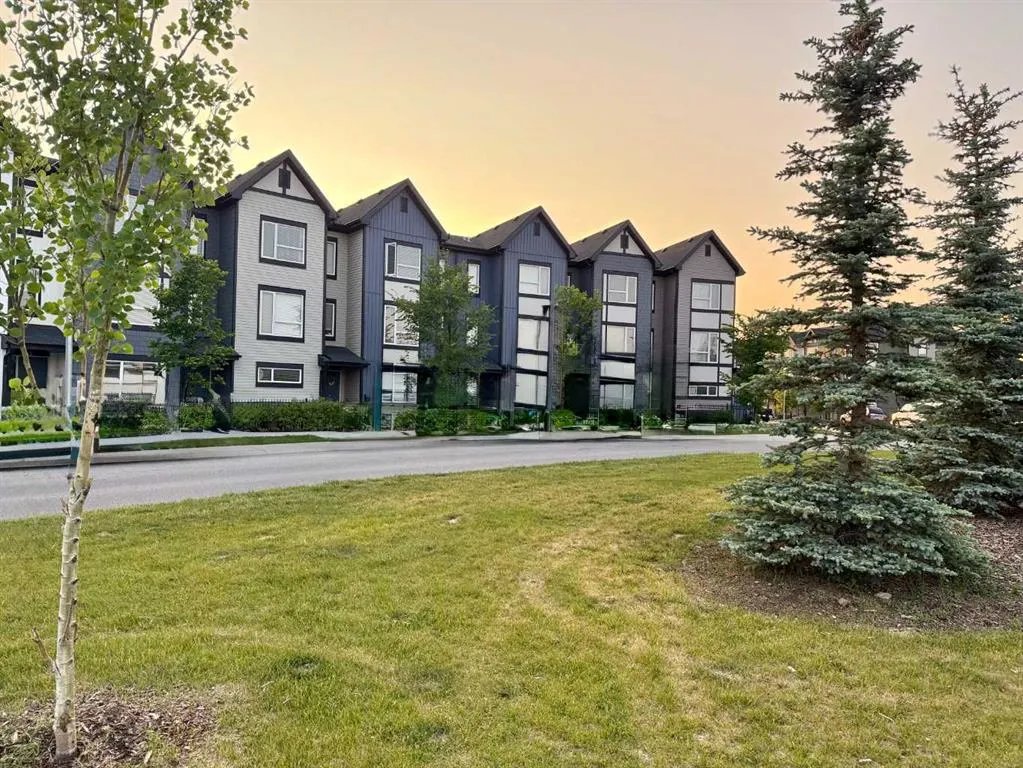 116 Evanscrest Manor NW