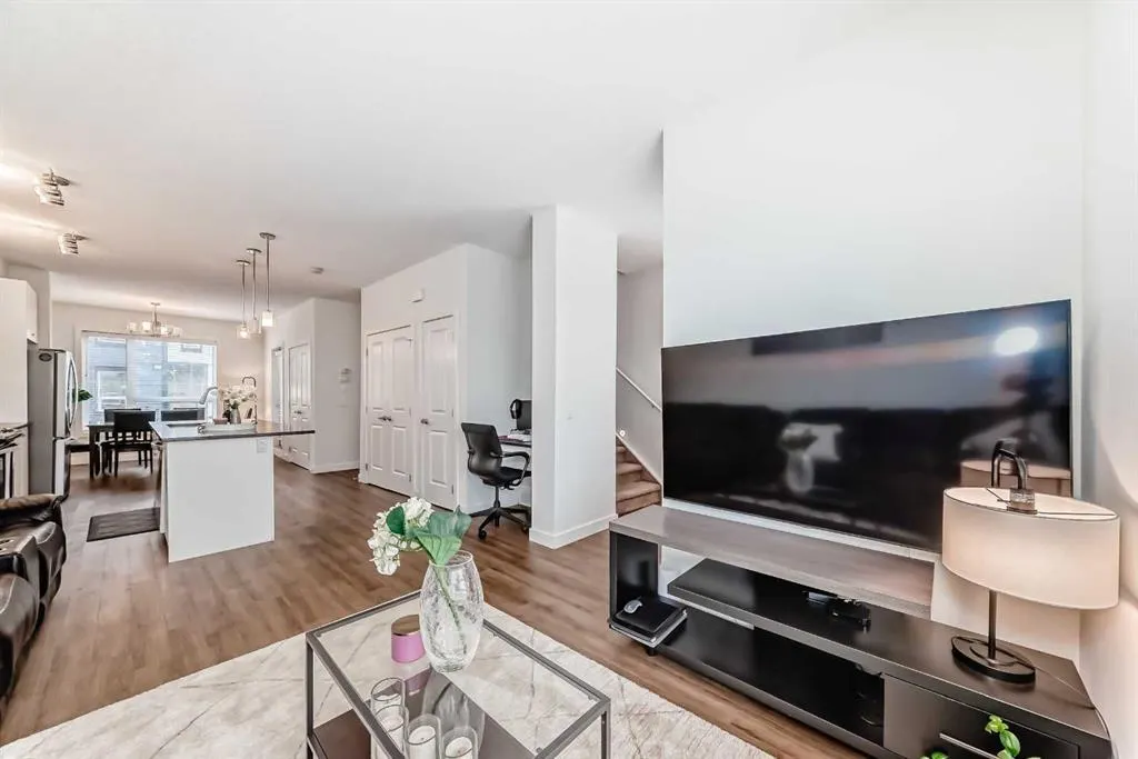 116 Evanscrest Manor NW