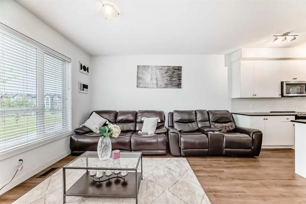 116 Evanscrest Manor NW