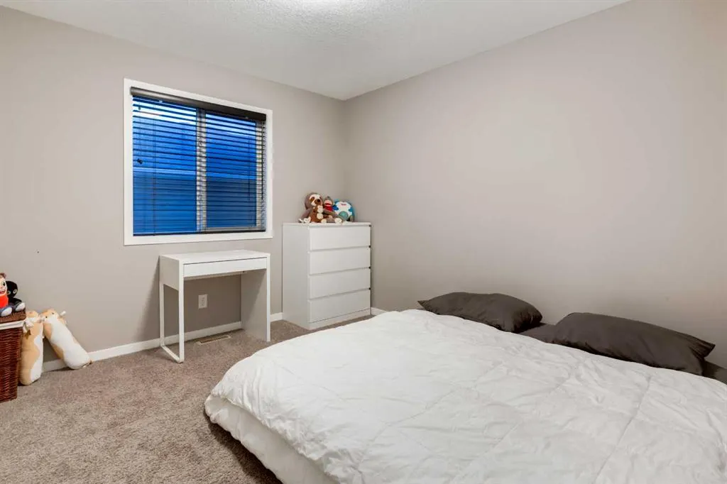 94 Auburn Glen Common SE